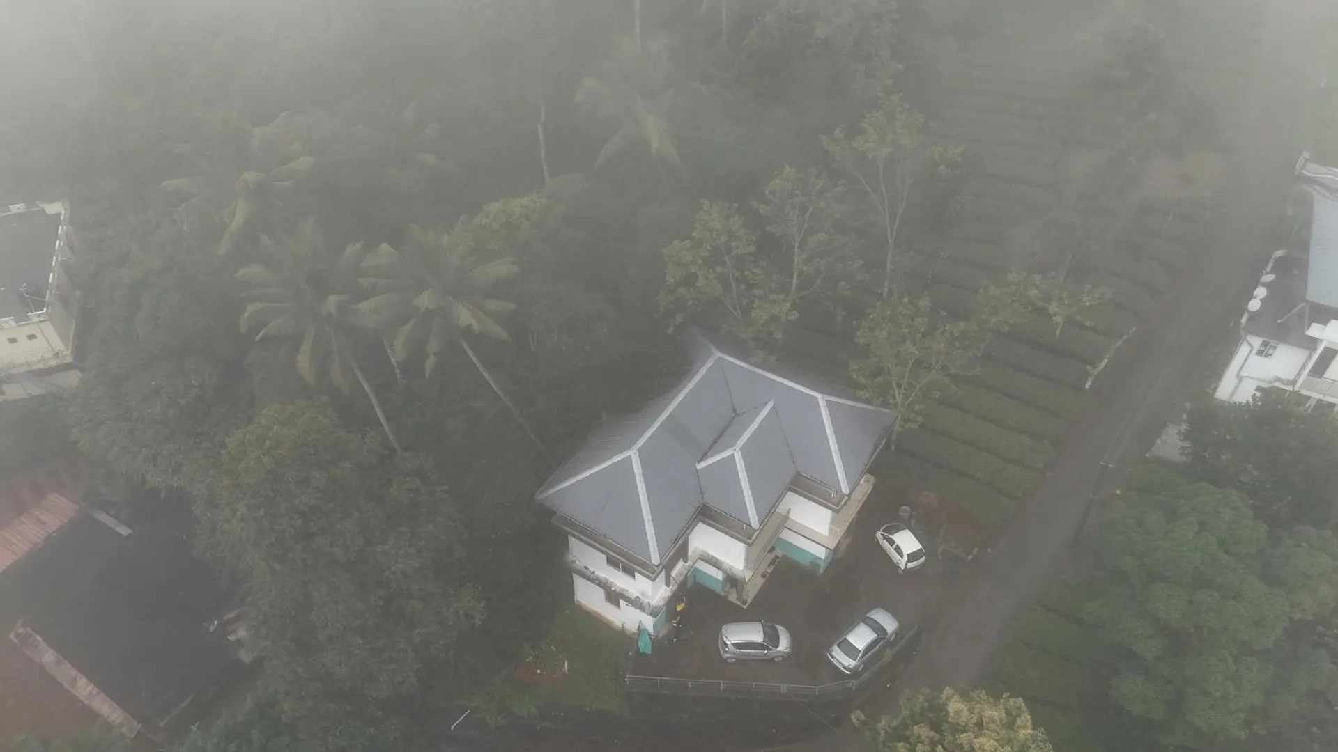 Tea Haze Cottage In Munnar Homestay